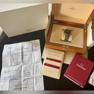 OMEGA Silver Watch With case and authenticity paper, cards and booklet box
